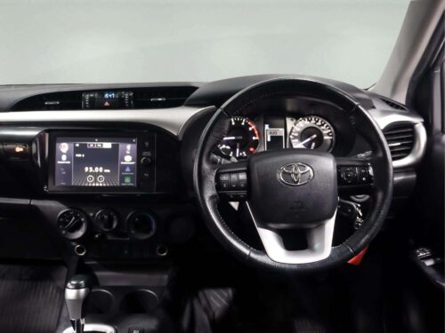 2021-toyota-hilux-revo-2-4-z-edition-mid-smart-cab-1c0157-slide-thumbnail-8