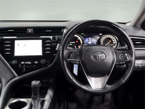 2021-toyota-camry-2-5-hybrid-1t0094-slide-thumbnail-9