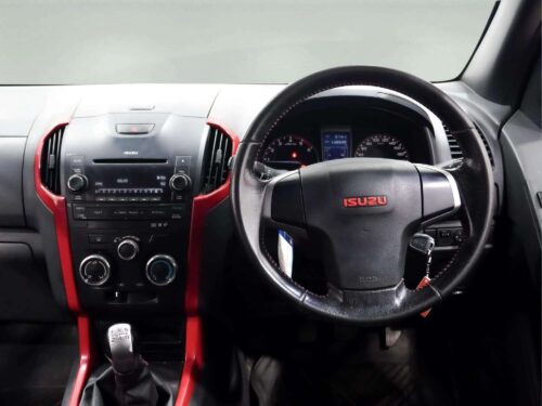 2016-isuzu-d-max-2-5-x-series-z-space-cab-1d0146-slide-thumbnail-9