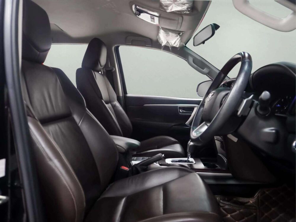 2020 TOYOTA FORTUNER 2.4 V  [1P3056] - 11