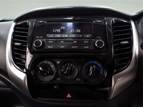 2022-mitsubishi-triton-2-5-glx-mega-cab-1t0093v-slide-thumbnail-12