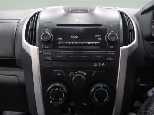 2019-isuzu-d-max-1-9-hi-lander-l-space-cab-9n0035-slide-thumbnail-11
