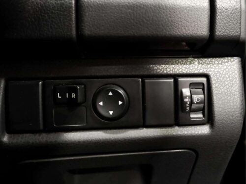 2019-isuzu-d-max-1-9-hi-lander-l-space-cab-9n0035-slide-thumbnail-13