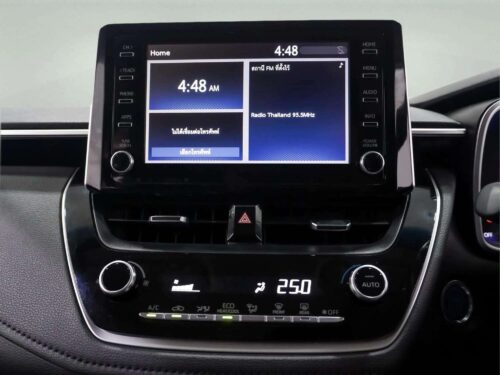 2022-toyota-corolla-altis-1-8-hybrid-premium-1a0128-slide-thumbnail-12