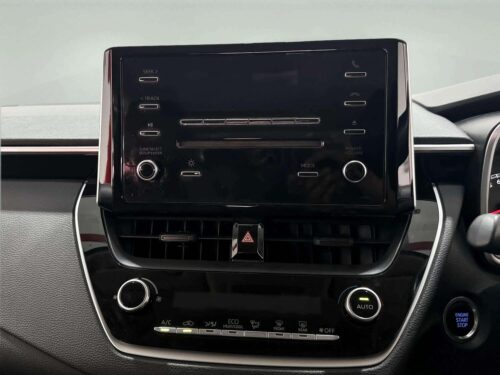 2020-toyota-corolla-altis-1-6-g-1a0133-slide-thumbnail-12