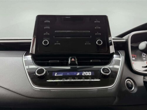 2022-toyota-corolla-altis-1-6-g-1a0127-slide-thumbnail-12