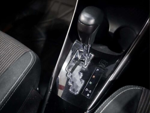 2025-toyota-yaris-1-2-sport-1p3065-slide-thumbnail-15