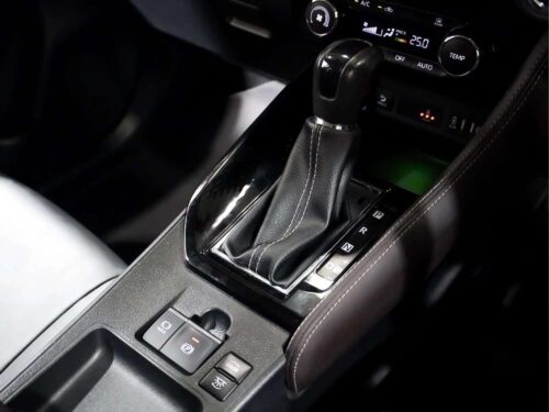 2024-toyota-yaris-ativ-1-2-premium-1p3078-slide-thumbnail-15