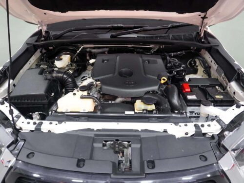 2022-toyota-hilux-revo-2-4-z-edition-entry-double-cab-1p3077-slide-thumbnail-17